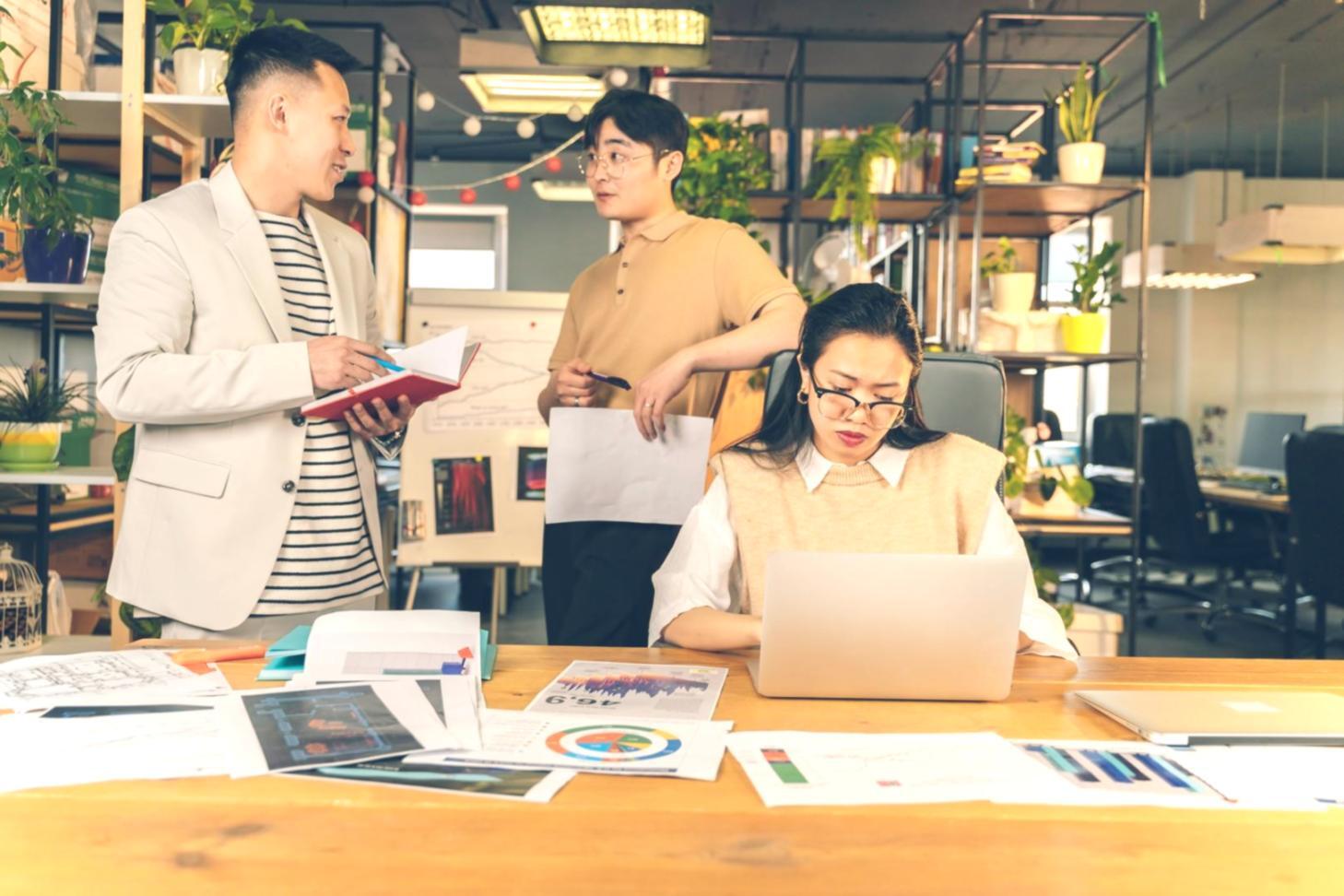 Примеры договорных документов и учебных материалов